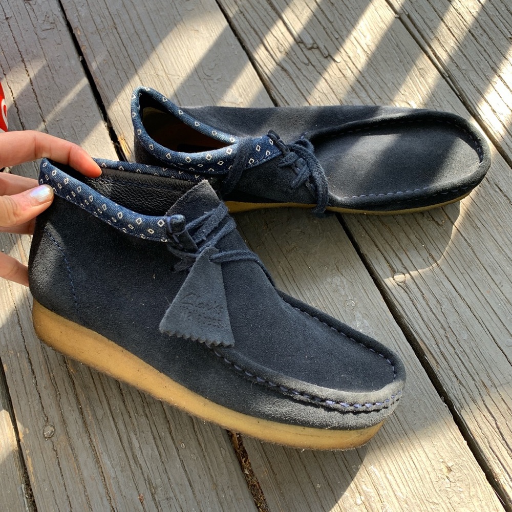 Clark’s Wallabees Navy